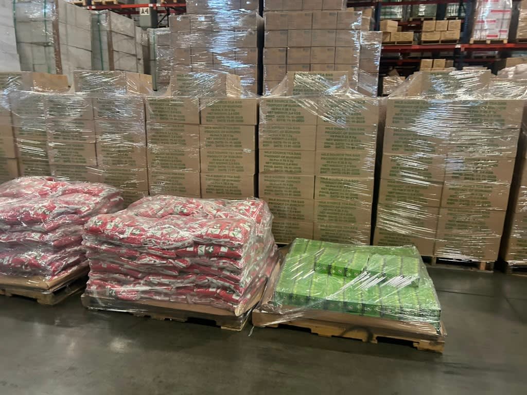 Palletised tea cartons